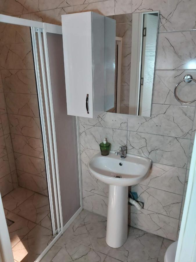 Compact Home Никозия Екстериор снимка