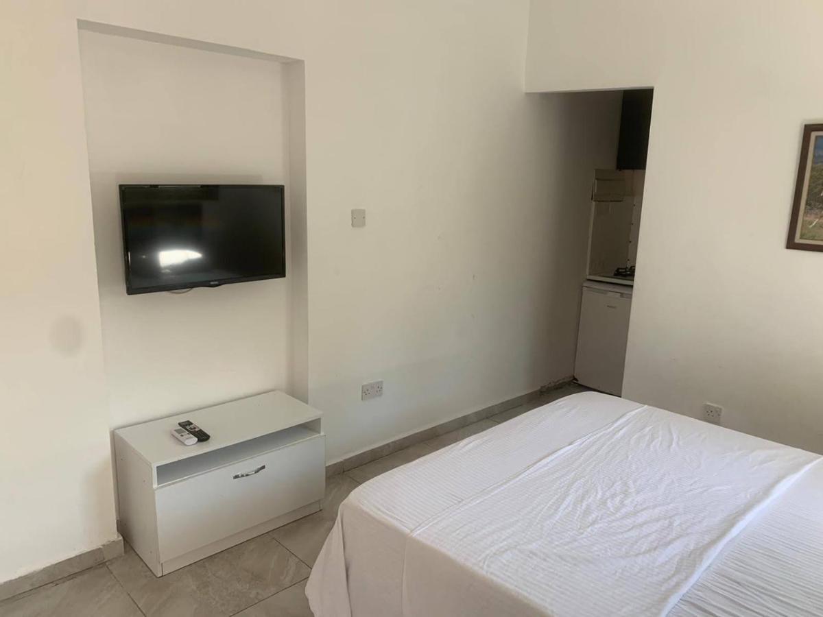 Compact Home Никозия Екстериор снимка